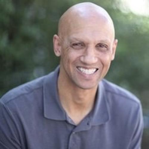 Shelton Darensburg headshot