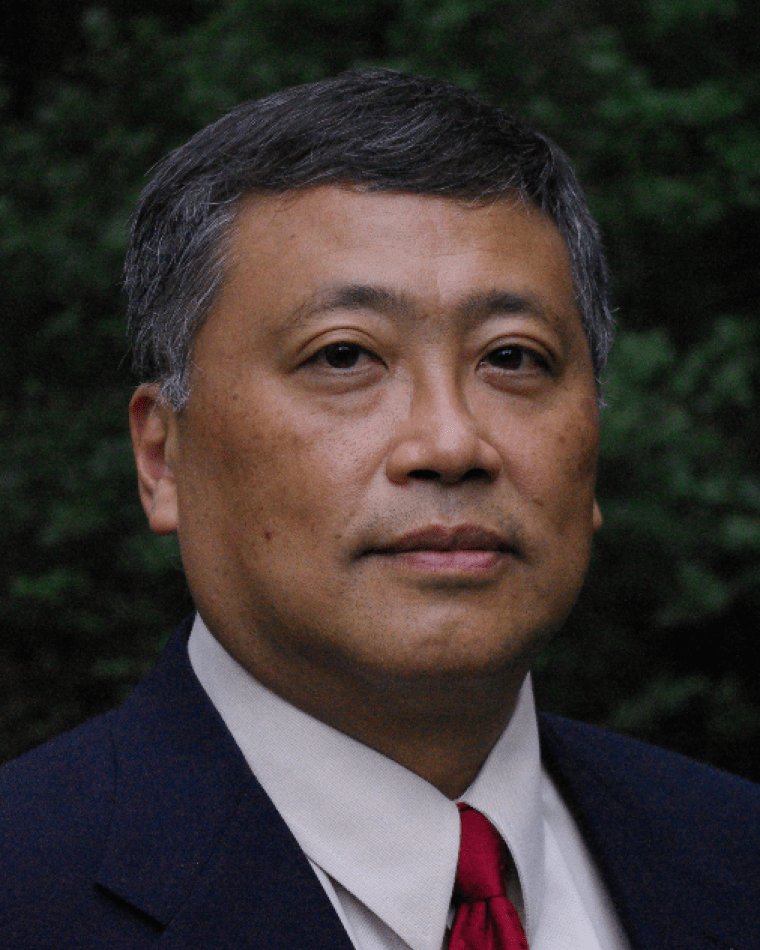 Eduardo Misawa headshot